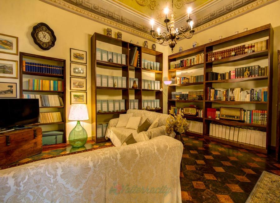 Вилла Residenza Storica Palazzo Ricciarelli Вольтерра Экстерьер фото