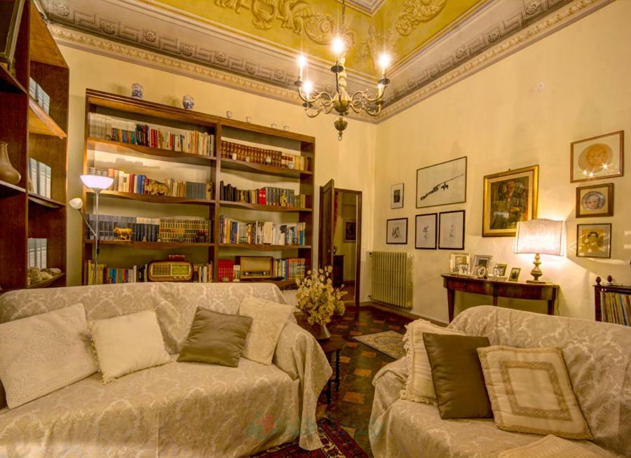 Вилла Residenza Storica Palazzo Ricciarelli Вольтерра Экстерьер фото